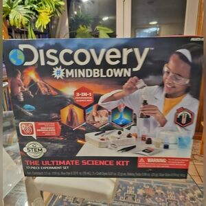 Discovery Mindblown The Ultimate Science Kit 17 Pc Experiment Set